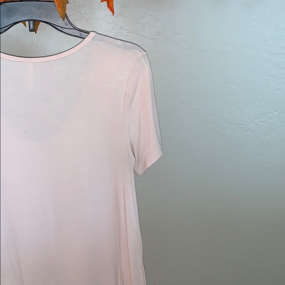 🌸Blush Pink top - Picture 2 of 3